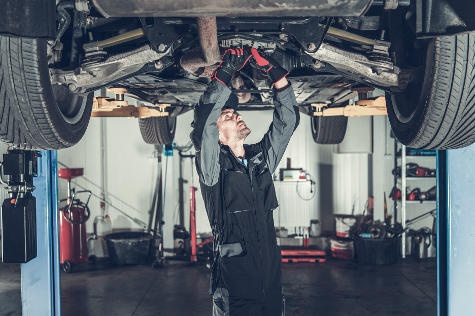 Warning Signs to Look for In a Transmission: Insights from a Transmission Repair Shop in Carol Stream, Illinois