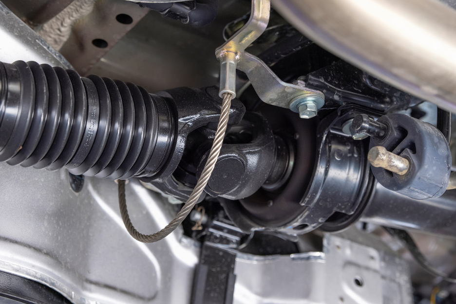 What Does a Bad Drive Shaft Sound Like? Insights from a Drive Shaft Repair Specialist in Roselle, Illinois