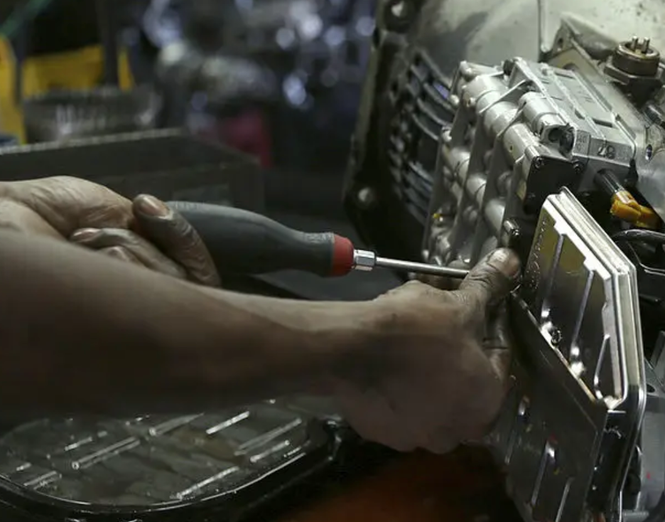 Transmission Repair Specialist in Western Springs, Illinois